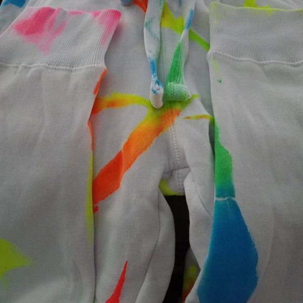 womens tie dye v neck tee