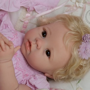 Poupée réaliste style reborn Linda Murray de 50 cm | UK