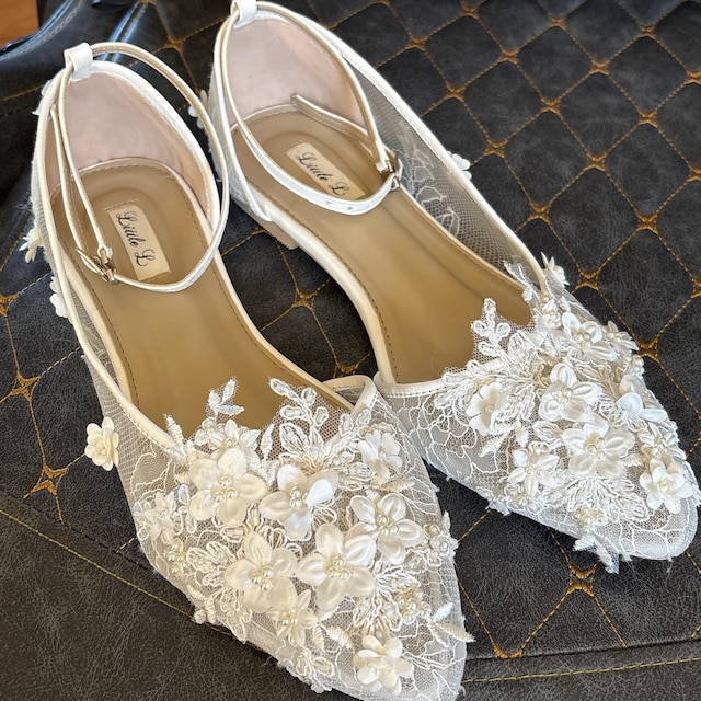 chinese dress ladies Amazon.com: ABJGHYUT Lace Wedding Shoes Closed Toe Bridal Shoes Women Mary  Jane Low Heels Pumps Wedding Dress Shoes,White,34 : Clothing, Shoes &  Jewelry