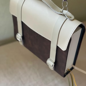 Jen added a photo of their purchase