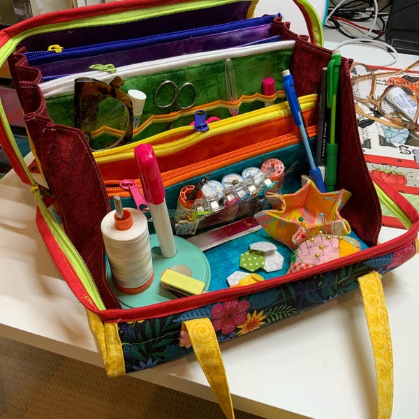 TULA Pink's Fave: 2023 BONZA! Bionic Gear Bag V2.23 - Etsy