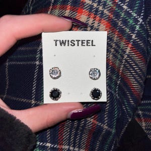 Anna added a photo of their purchase