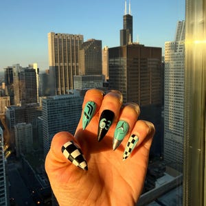 Hollyn added a photo of their purchase