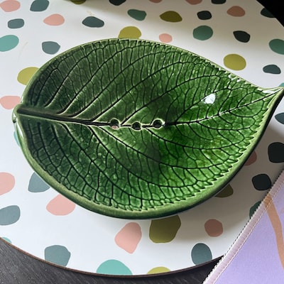 LEAF NAPKIN HOLDER main image 0