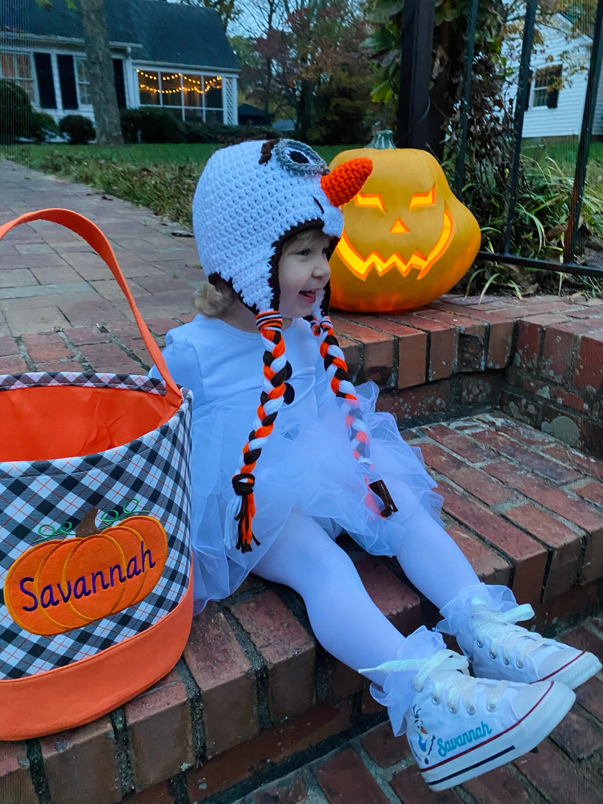 Trick or treat bag, Trick-or-treat bucket,  Halloween Bucket, Personalized, Halloween Basket, monogram, trick-or-treat, Halloween bag