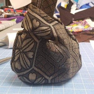 Etsy のお客さま さんが購入した商品の写真を追加しました