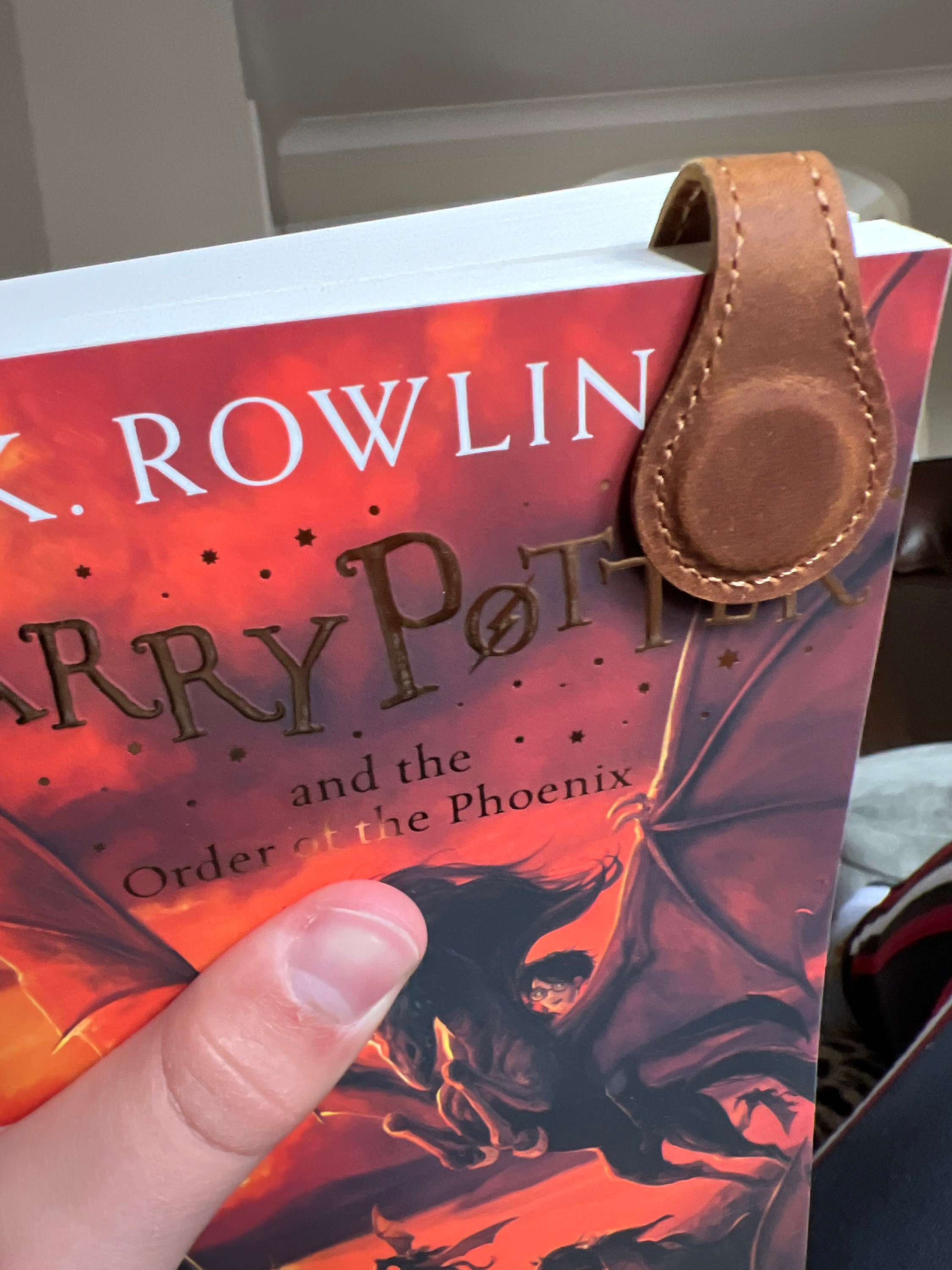 Personalized Leather Magnetic Bookmarks, Engraved Initials/Name Magnetic Book Mark, Gift for Readers,Book Lover Gifts, Gift for Men/Women