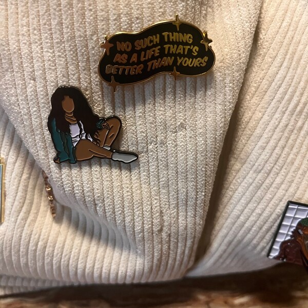 KAWS X Sesame Street Elmo Enamel Pin - Etsy