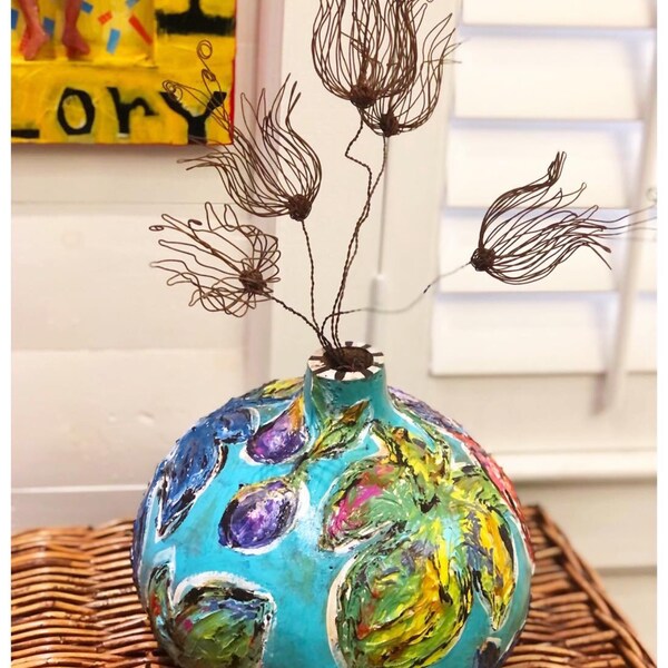 Rustic Wire Flowers With Bee on Rock Base Primitive Garden Art Wire and ...