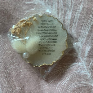 Maroua added a photo of their purchase