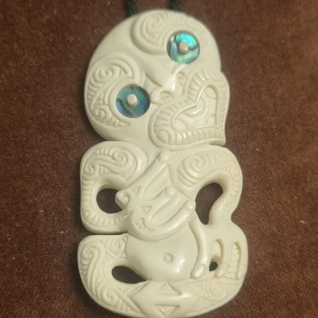 Maori Art Bone Carving, Heritage Tiki Necklace, Leadership Symbol
