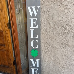 Wood WELCOME Sign, Interchangeable O Attachment Pieces, Large
