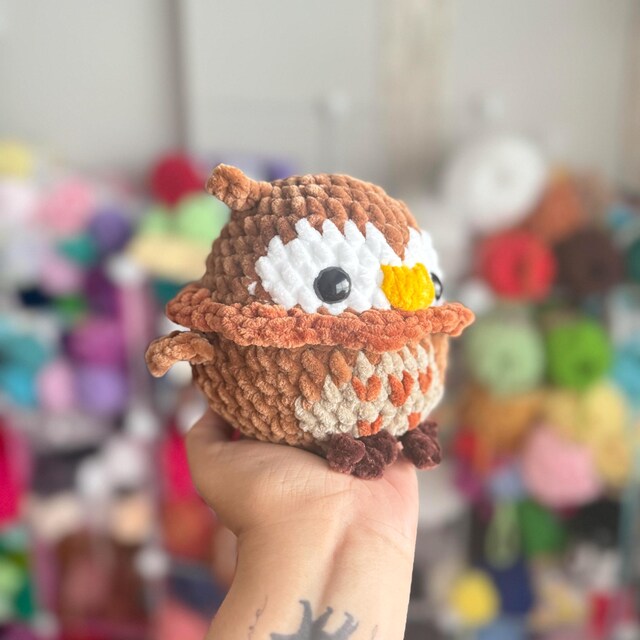 愛らしいフクロウのかぎ針編みパターン、あみぐるみのかぎ針編み