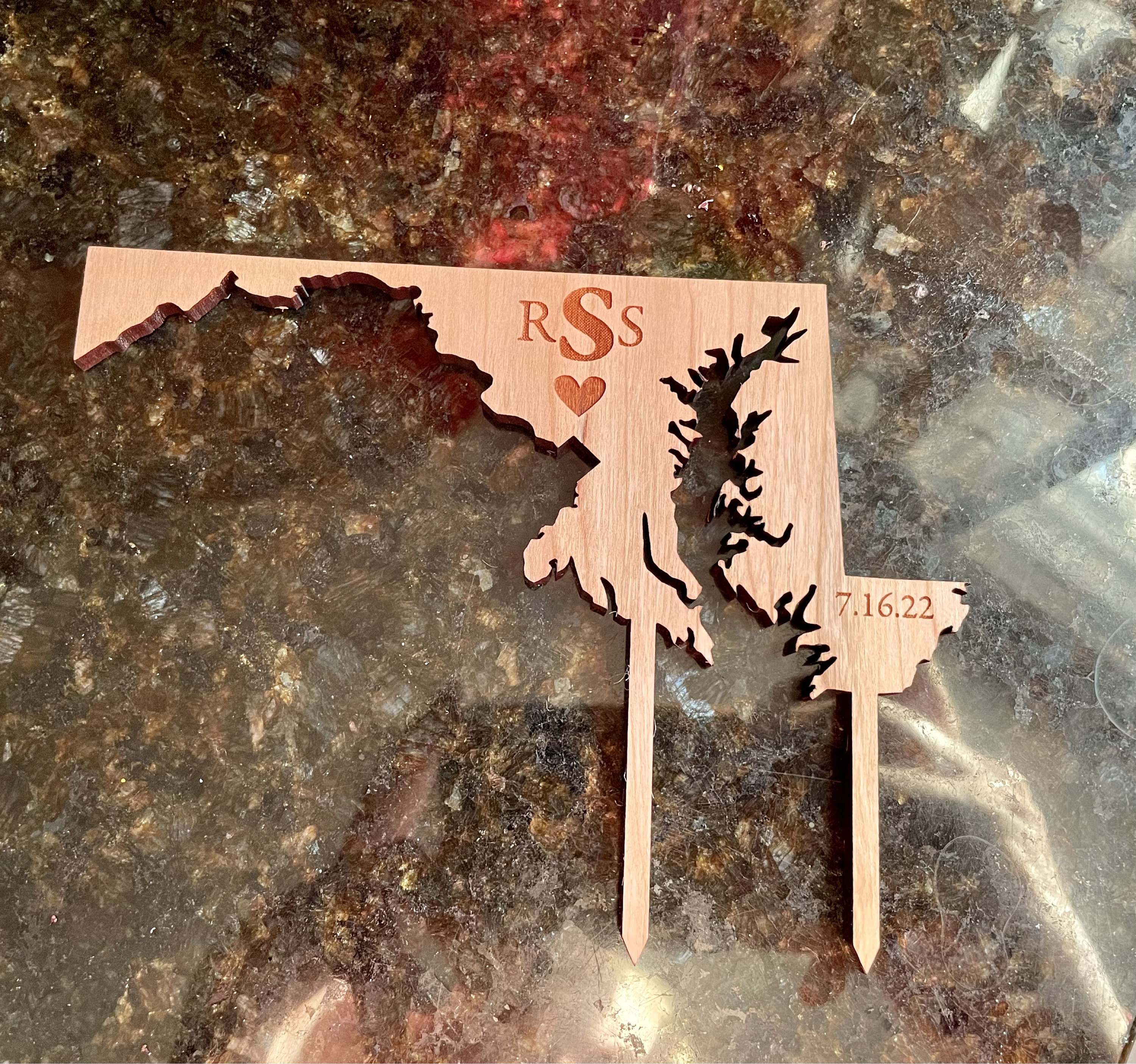 Wood State Cake Topper [Any state, rustic country vineyard wedding decor ] JW Design Studio