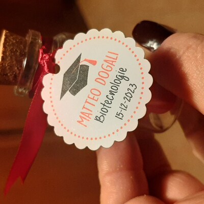 120 Etichette Adesive Per Laurea - Diametro 3.8 Cm - Personalizzabili Con Nome E Data - Foto 8