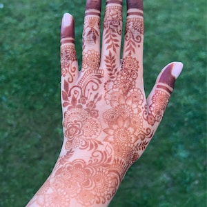 Maliha added a photo of their purchase