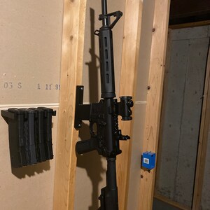 Sporting Rifle Vertical Wall Mount 3D Printed 