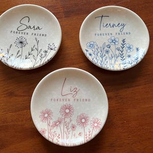 Personalized Flower Jewelry Dish With Names, Custom Friend Gift Tray, If Friends Were Flowers I'd Pick You Ring Holder, Bestie Birthday Gift