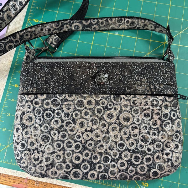 Starburn Crossbody Bag Sewing Pattern With Integrated Wallet (PDF ...