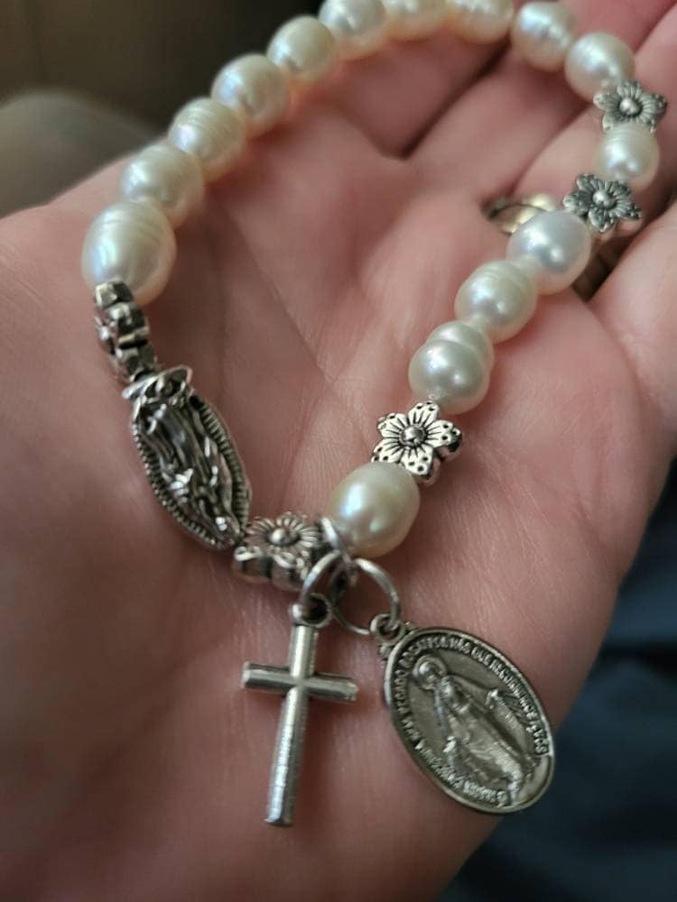Rosary Bracelet - Women - Stretch Bracelet - Our Lady of Guadalupe - Small Cross