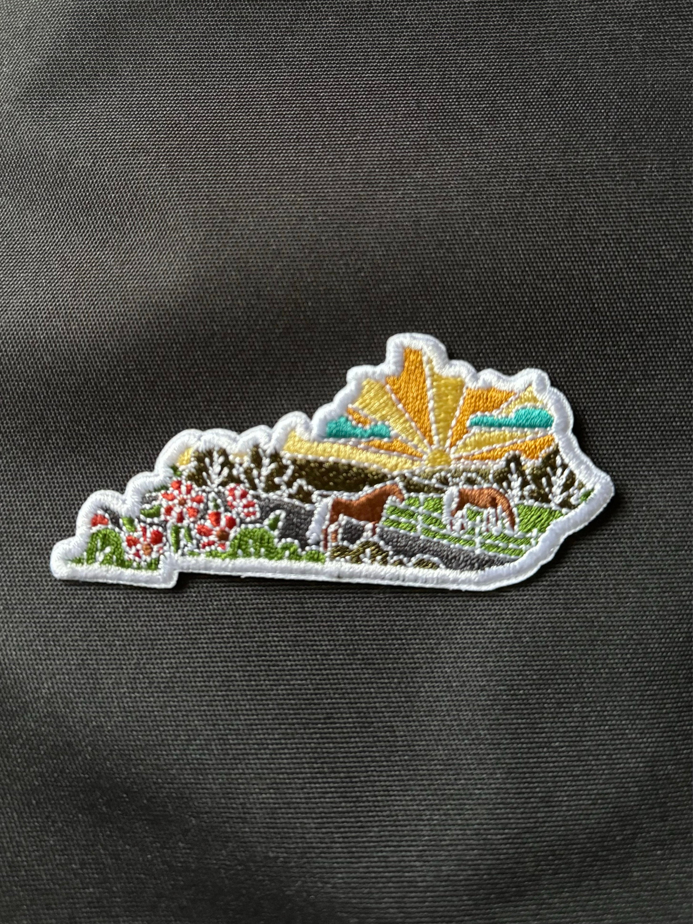 Kentucky Iron-On Patch | 3&quot; Patch | Embroidered Sew-on or Iron-on Applique