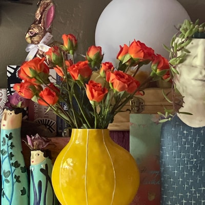 Ceramic Flower Vase. Simple, Modern. by Kri Kri Studio - Etsy