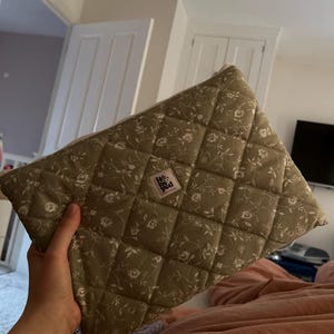 Leighonne added a photo of their purchase