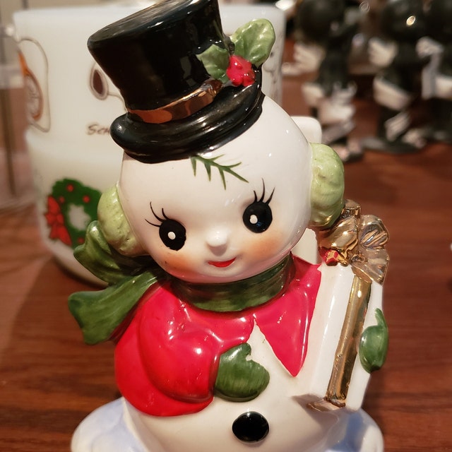 Vintage Lefton Miss Priss Salt and Pepper Shakers Kitty