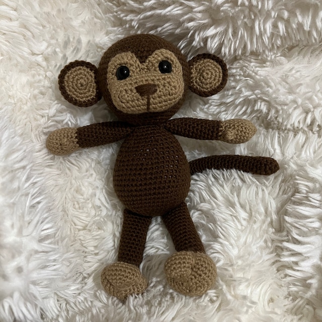 Big Bebez - Monkey.pdf - PDFCOFFEE.COM  Crochet yarn, Crochet, Crochet  garland