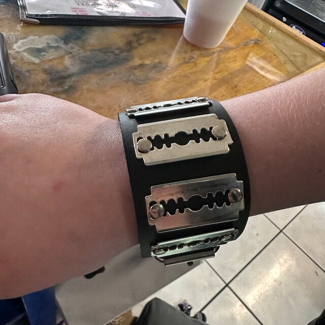 Gothic Punk Biker Real Leather Bracelet With 6 Razor Blade
