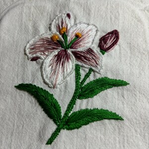ユリの刺繍パターン：簡単な花柄デザイン（PDFパターン） - Etsy 日本