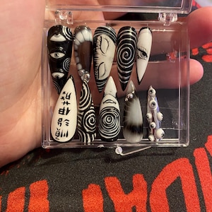 Lauryne added a photo of their purchase