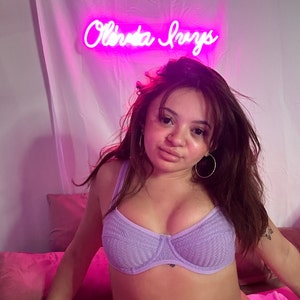 Taylor added a photo of their purchase