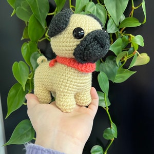 ピーナッツ・ザ・パグのかぎ針編みパターン：あみぐるみ犬（PDF