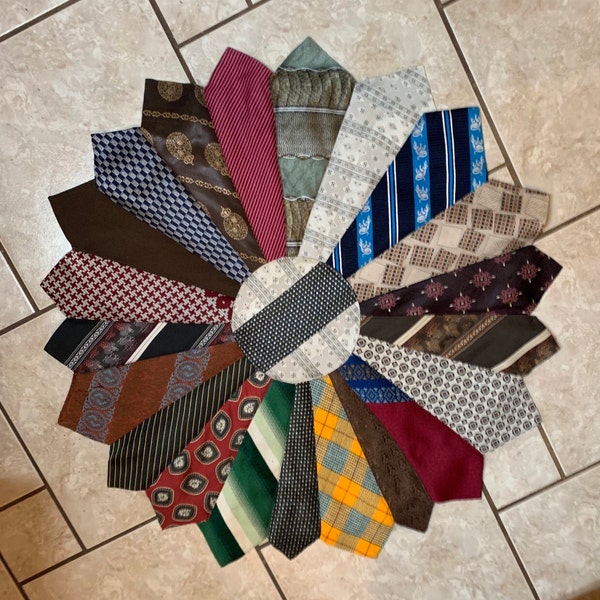 necktie table topper pattern