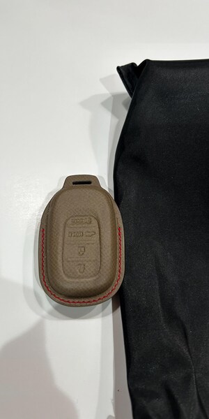 Coque De Clé Voiture TPU Pour Volvo EX30 EX90 Polestar 1-4 (2024-2025) - Bord Argenté, Protection Anti-rayures, Avec Porte-clés