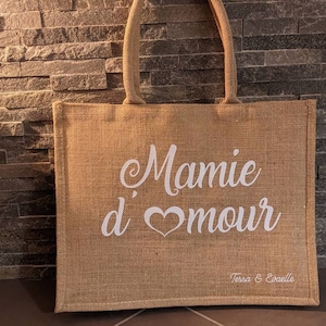 Cyrielle added a photo of their purchase