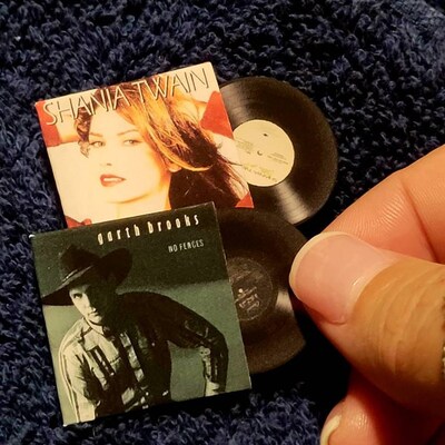 Album Discografico In Miniatura Scala 1:12 Per Casa Delle Bambole – Patsy Cline Successi