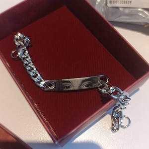 Viktoriia added a photo of their purchase