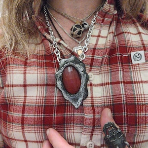 Tata Creazioni: Collana rossa con ciondolo