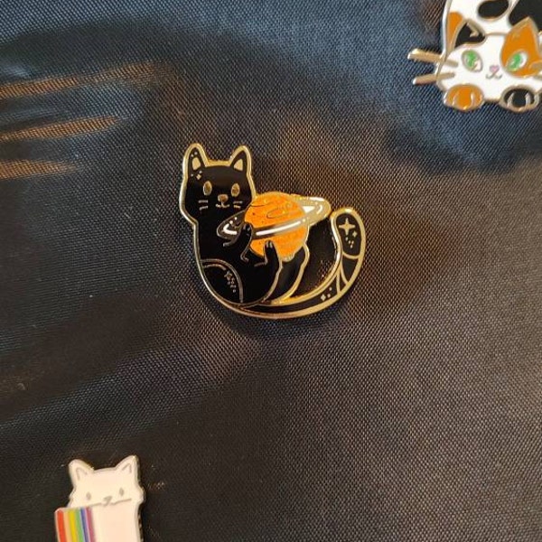 Cute Black Cat Enamel Pin For Women Men Bottled Menace Evil Black Cat Brooch Pins Lapel Badge Pins For Backpack Bag Jewelry