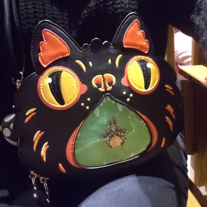 Cassaundra added a photo of their purchase