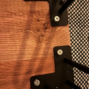 Wandregal Baumkante Natur - Massivholz Regal Mit Vintage-Träger 70cm