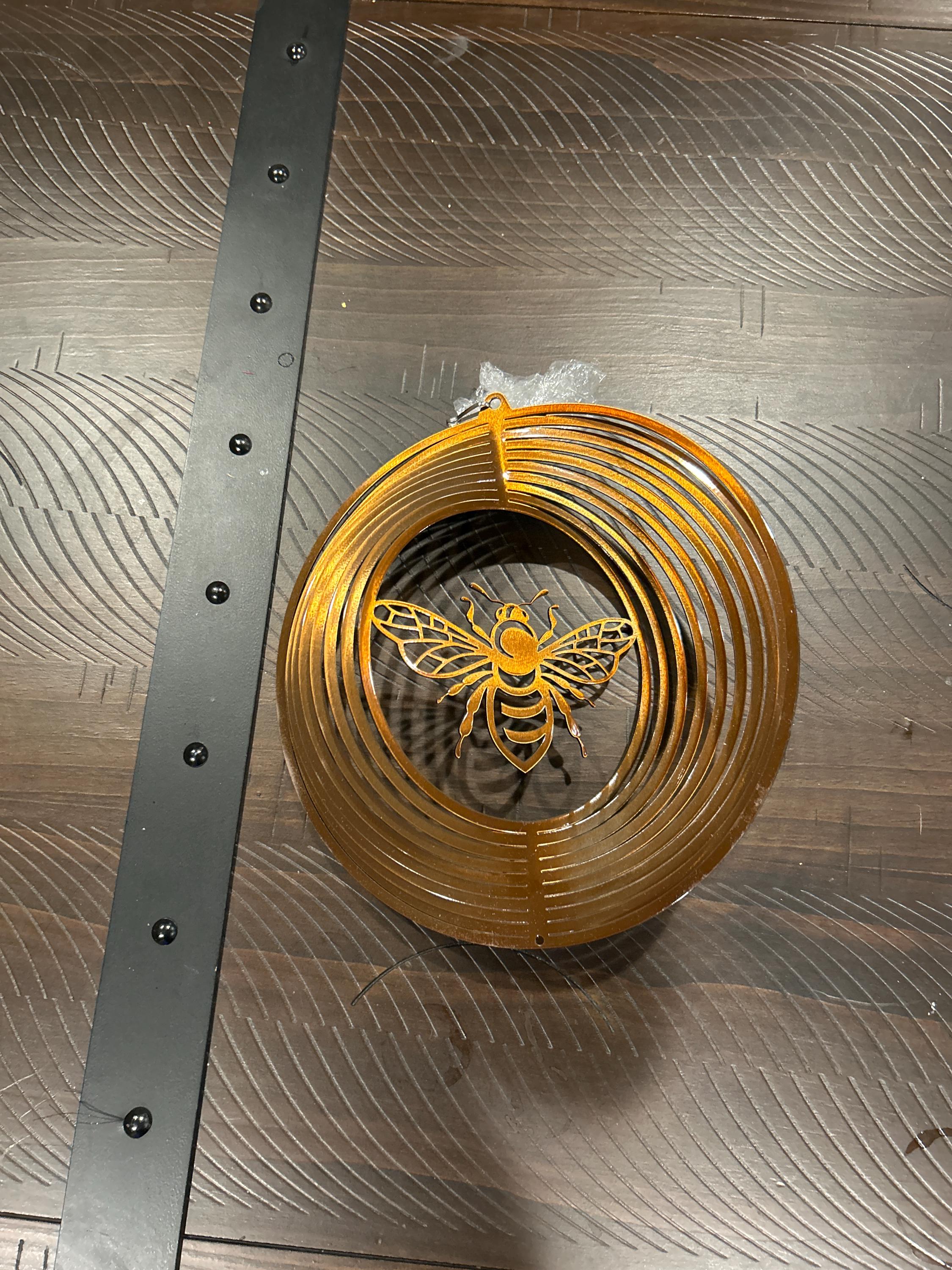 Honey bee metal art wind spinner, honey bee decor, gift for gardener, garden decorations, honey bee garden accent