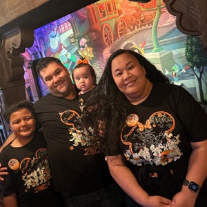 Vesaloa added a photo of their purchase