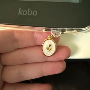 Shannon added a photo of their purchase