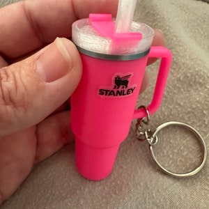 【限定】Stanleyスタンレー☆ミニクエンチャーキーチェーン Amazon.co.jp: MEIJIAYOU スタンレータンブラー用ミニチュアキー