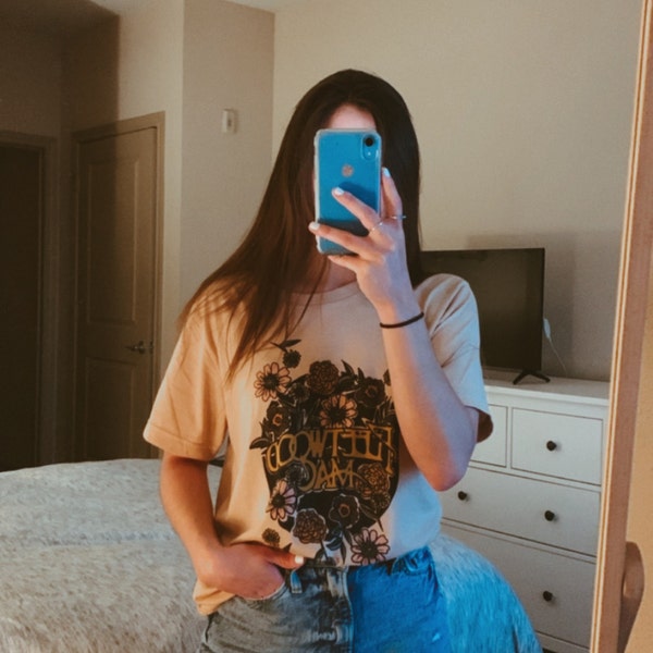 Fleetwood Mac T Shirt for Women, Vintage Floral Retro Band Graphic Tee 