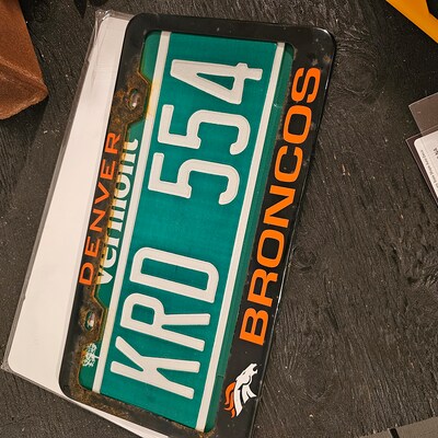 San Francisco 49ers Metal License Plate Frame Black Finish