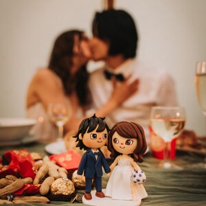 Wedding Cake Topper, Braid Man Groom & Half up Do Bride Topper ...